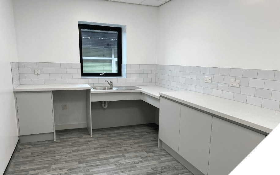 Kitchen and tiling